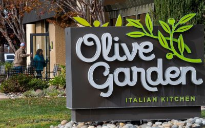 Olive Garden parent raises revenue outlook as same-store sales jump