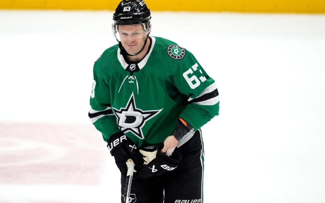 Stars beat Blues 2-1 in shootout after clinching No. 1 seed in Western Conference playoffs